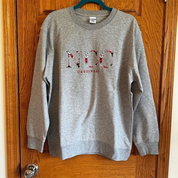 North Central College NCC Cardinals Floral Crewneck Sweatshirt Gray L Unisex New - Picture 1 of 5